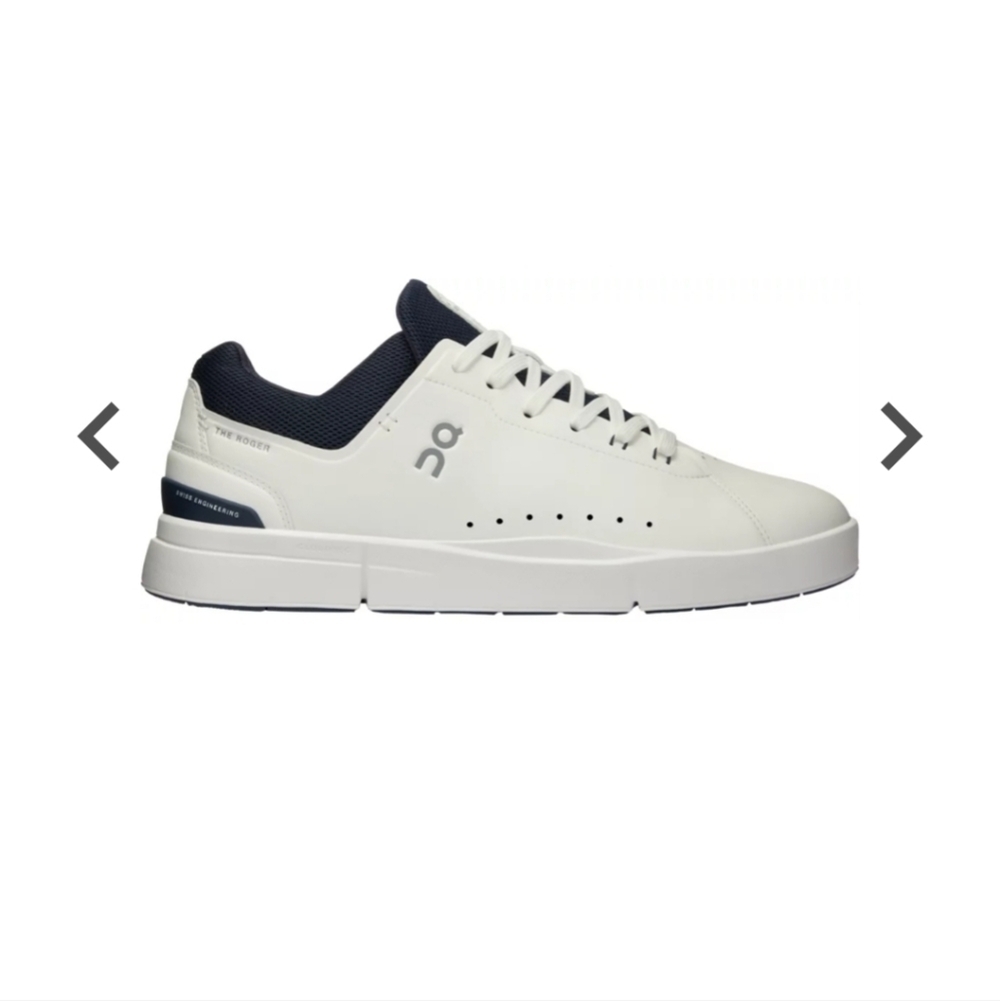On Running THE ROGER White Sneakers Women's Size 9.5 NWOT